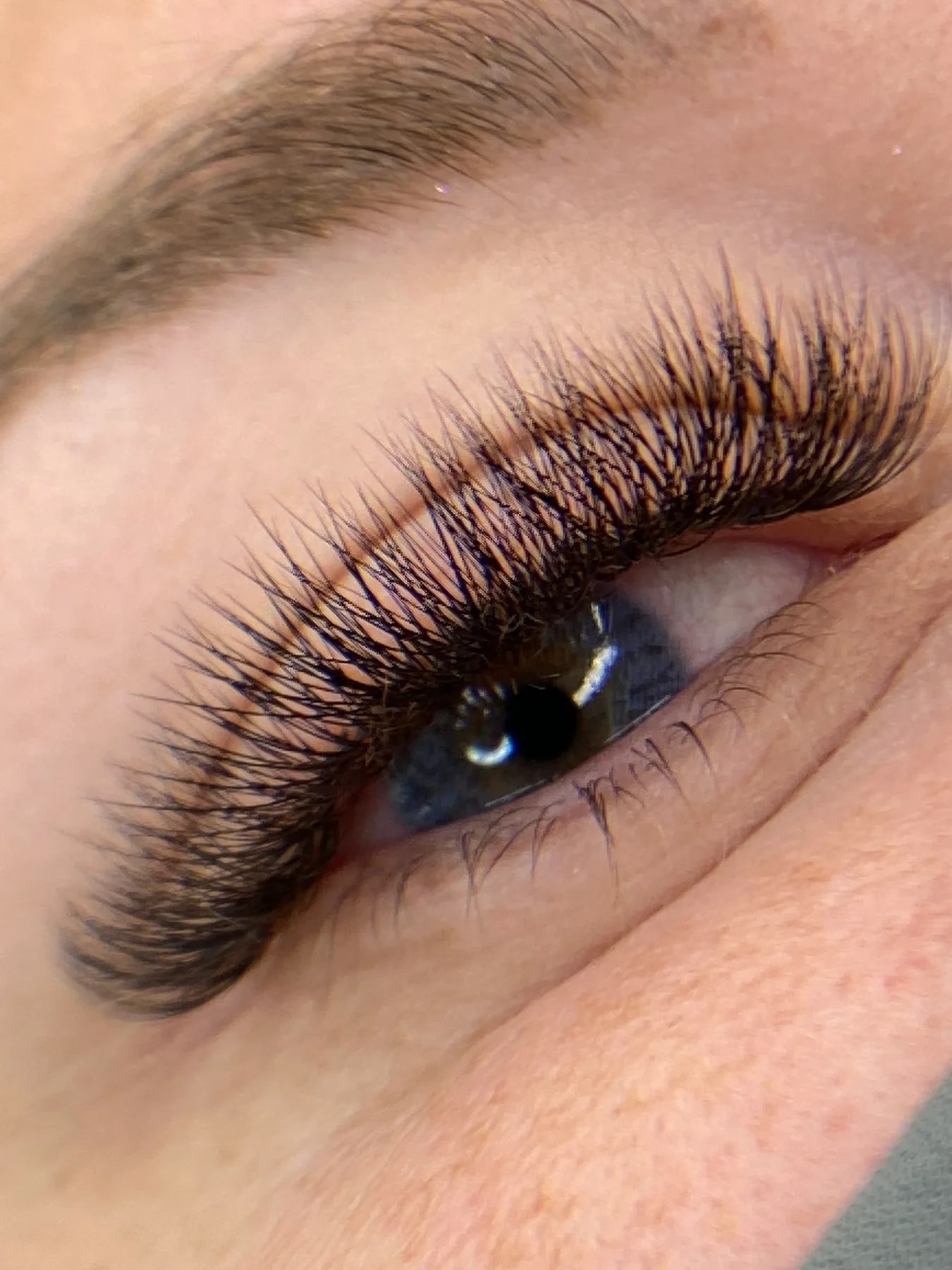 Textured eye-focused beauty result